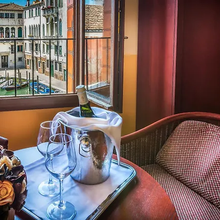 Palazzo Marcello Al Sole Hotel