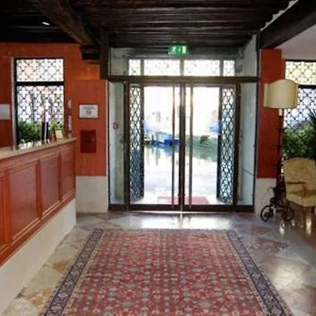 Palazzo Marcello Al Sole