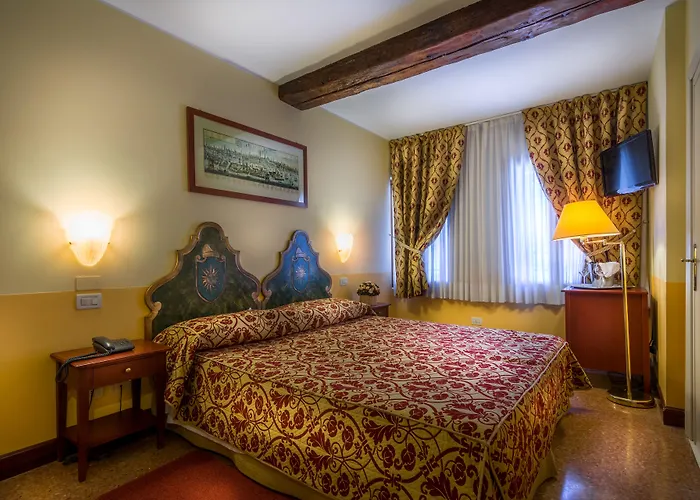 Hotel Palazzo Marcello Al Sole 3*