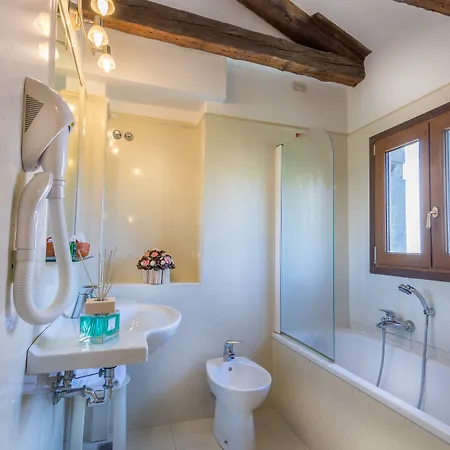 Отель Palazzo Marcello Al Sole 3*