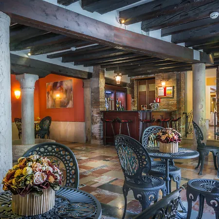 Palazzo Marcello Al Sole ホテル 3*