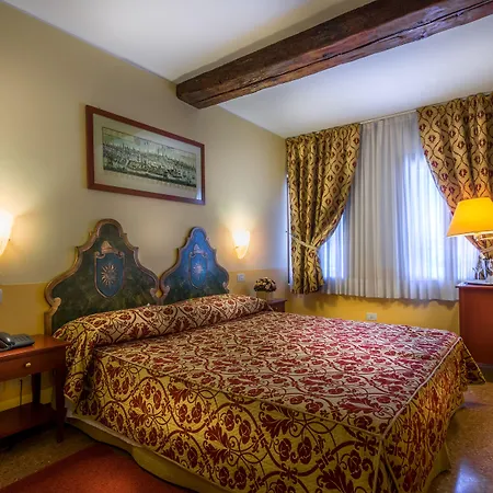 Отель Palazzo Marcello Al Sole 3*
